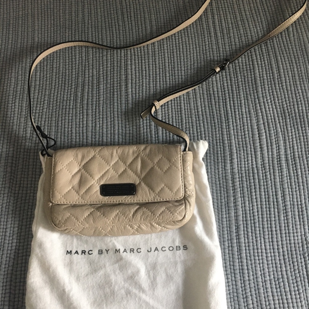 Marc my Marc Jacobs cream crossbody purse